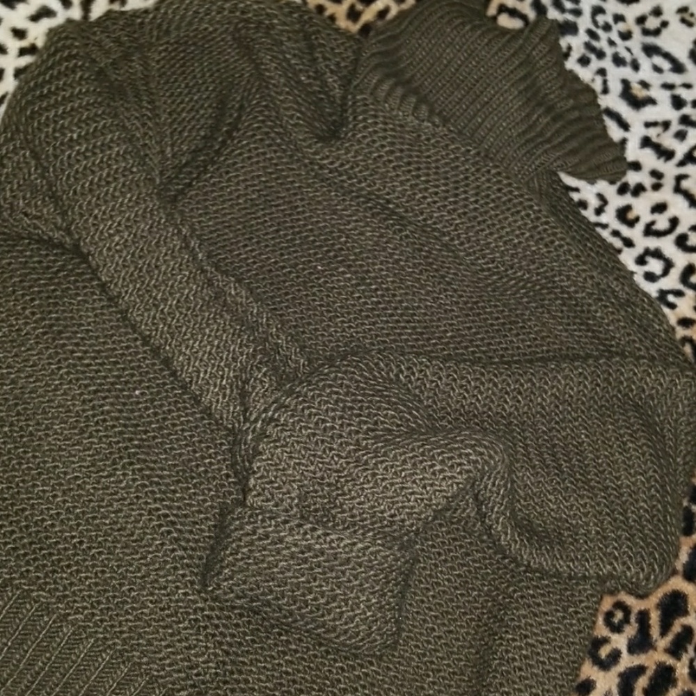 Hunter green thick waffle sweater